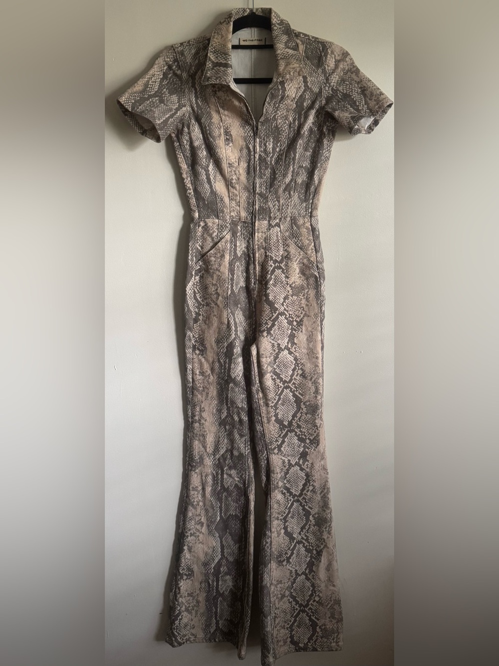 New Free People We The Free Jayde Flare Printed Jumpsuit Size Extra Small XS - Picture 2 of 5